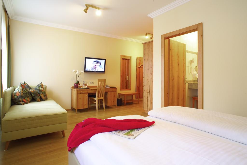 Hotel & Restaurant Ragginger Attersee Nußdorf am Attersee Pokój zdjęcie
